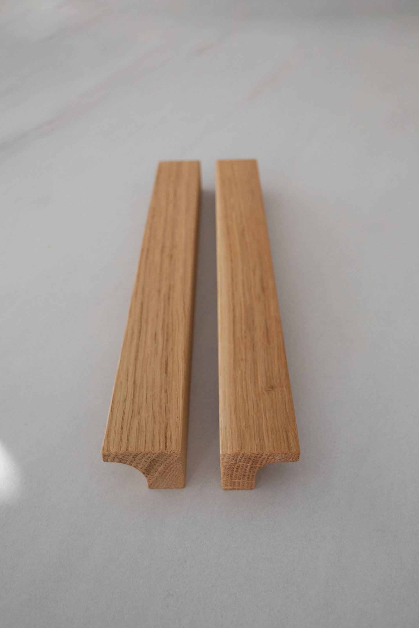 Poignée de meuble en bois massif, design scandinave en chêne