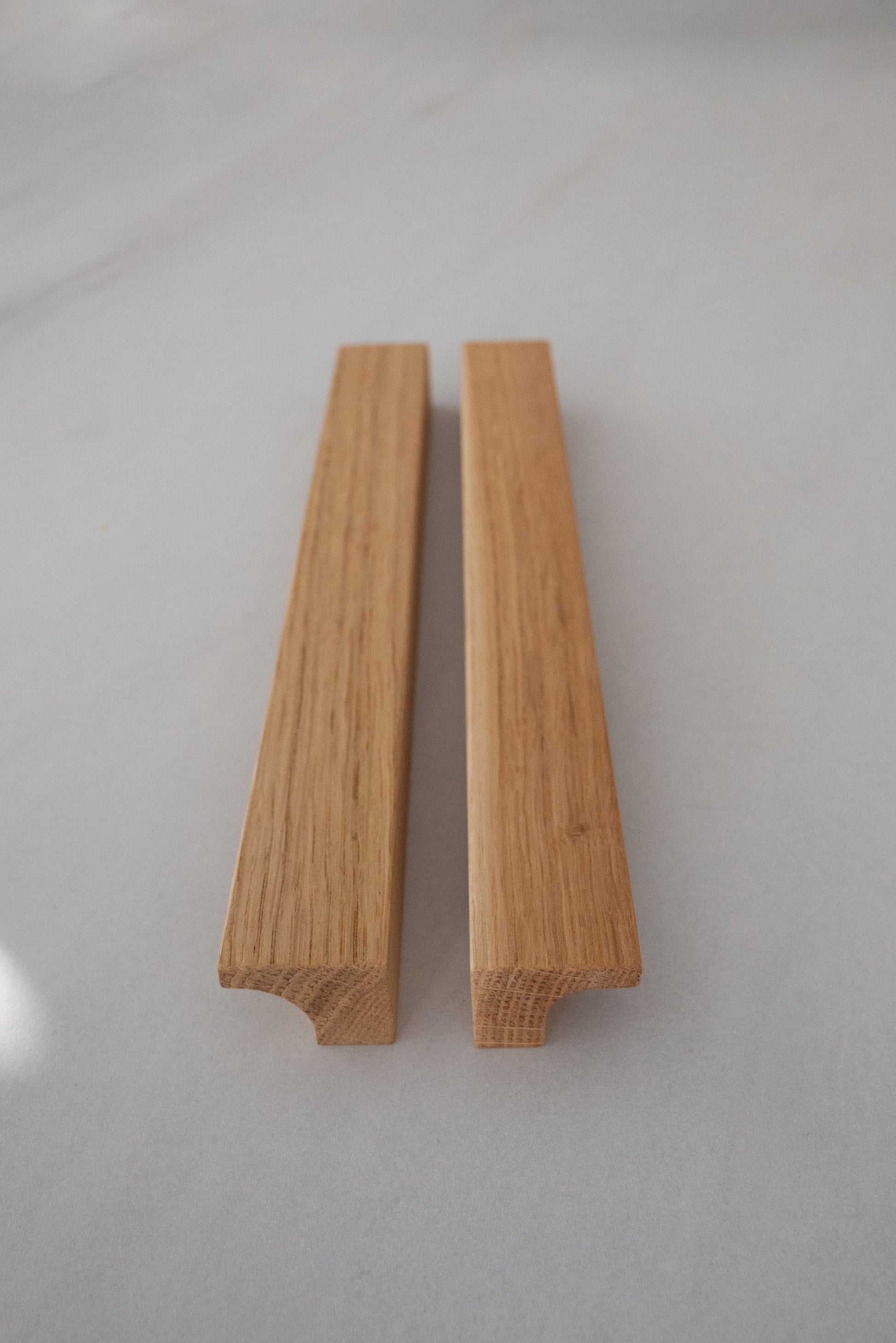 Poignée de meuble en bois massif, design scandinave en chêne