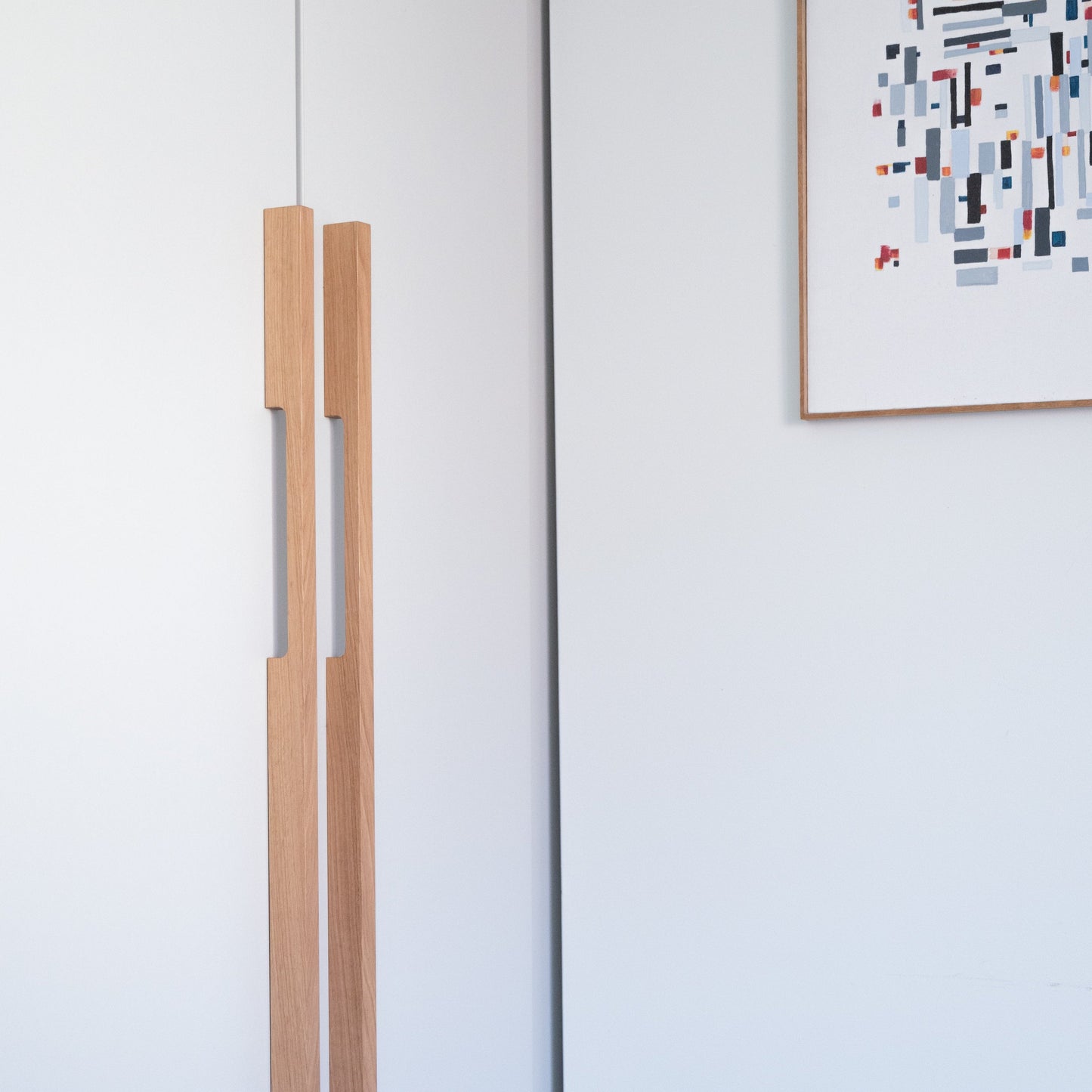 Poignée de porte d’armoire en chêne massif, design naturel et artisanalвисоко качество.