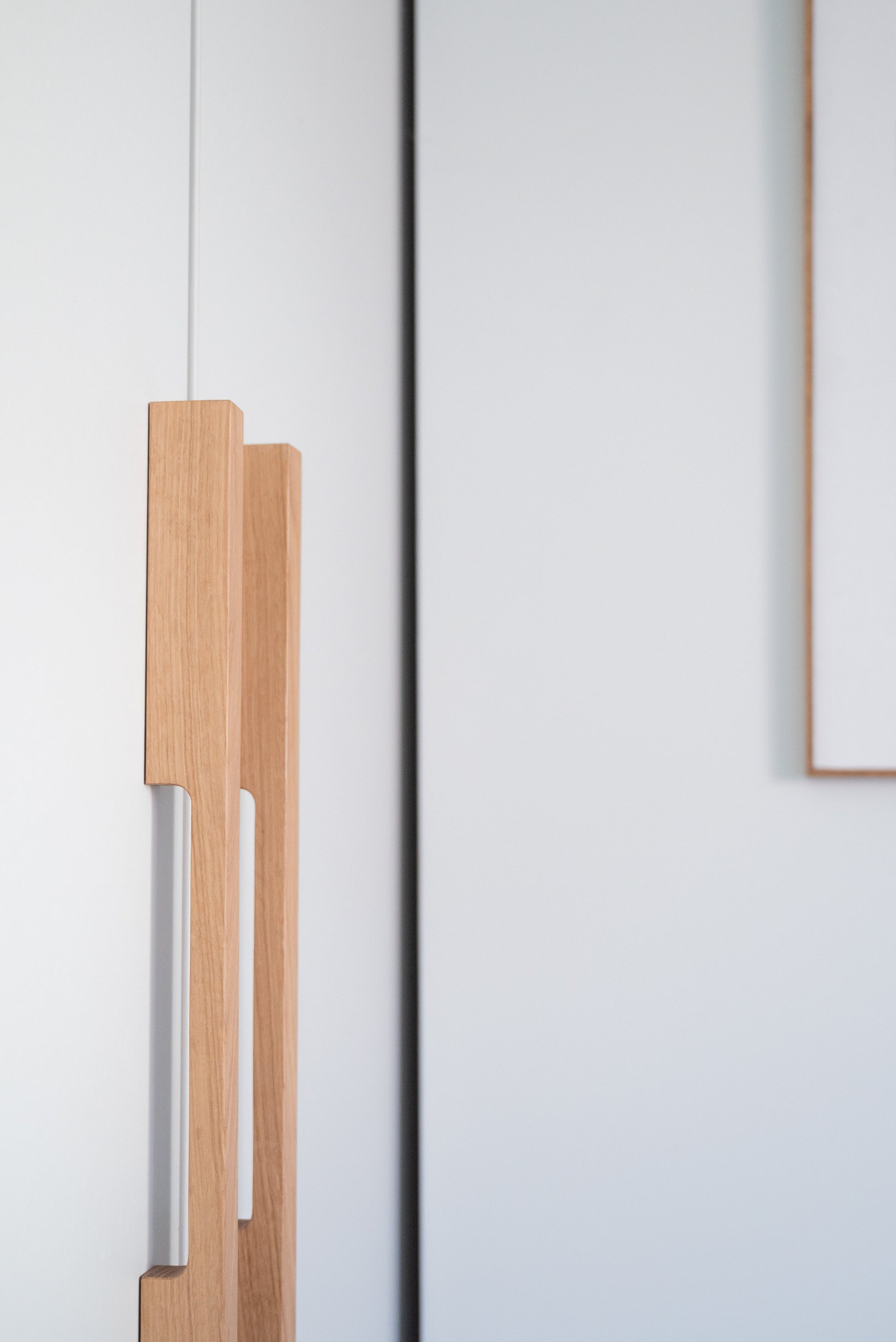 Poignée de porte d’armoire en chêne massif, parfaite pour une décoration intemporelle