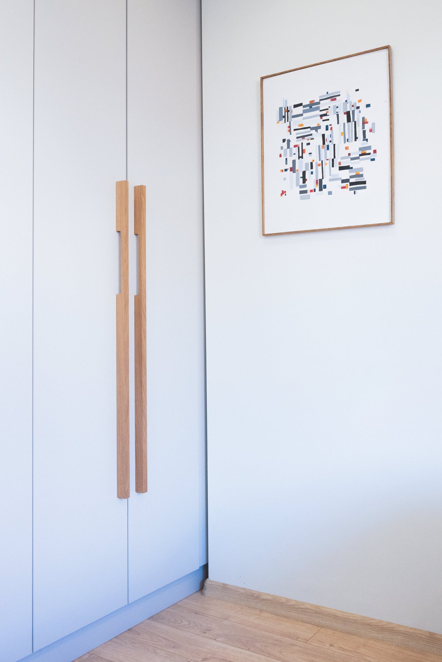 Poignée en bois de chêne massif pour portes d’armoire, élégante et durable