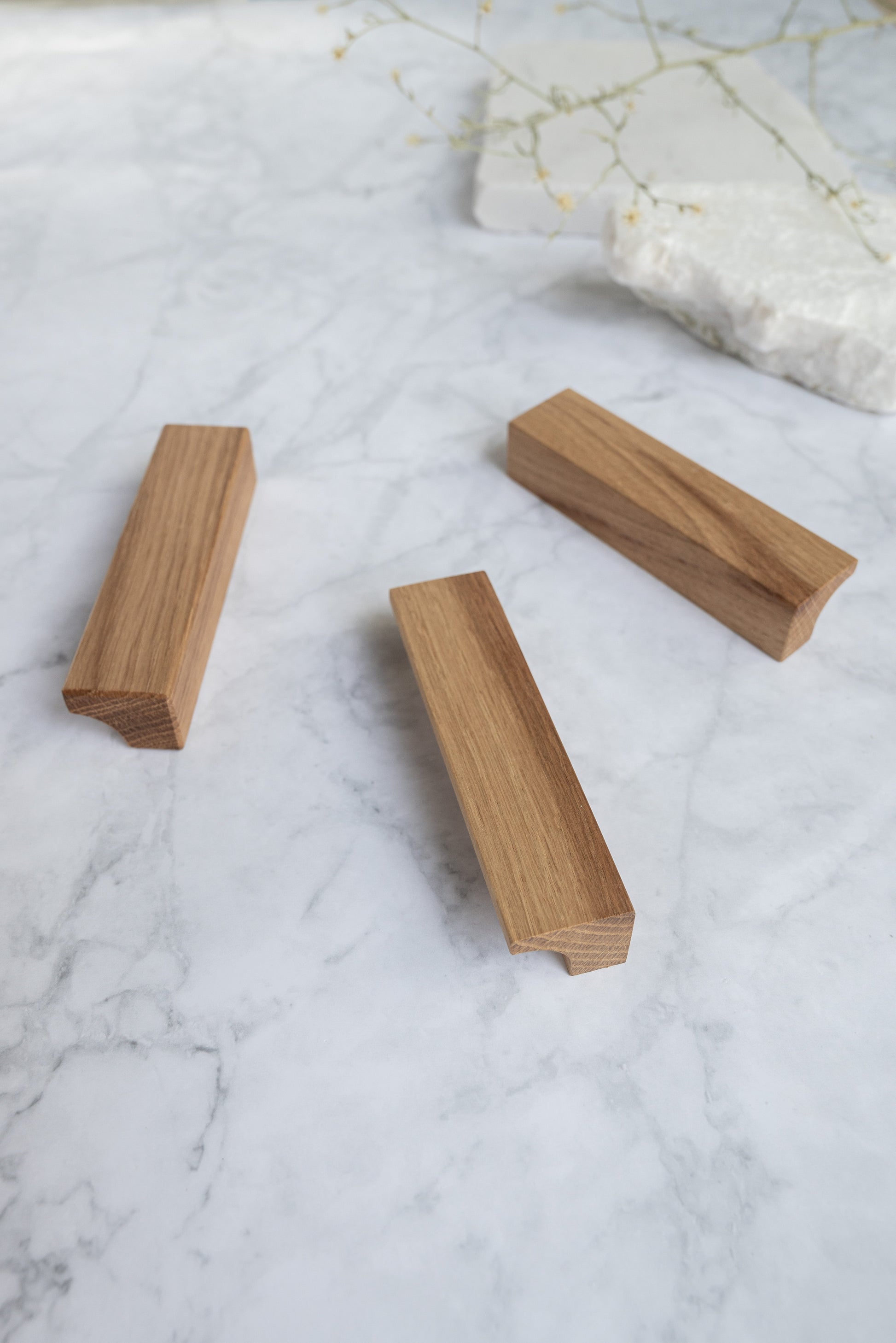 Poignée de meuble en bois massif, fabriquée en chêne, qualité artisanale