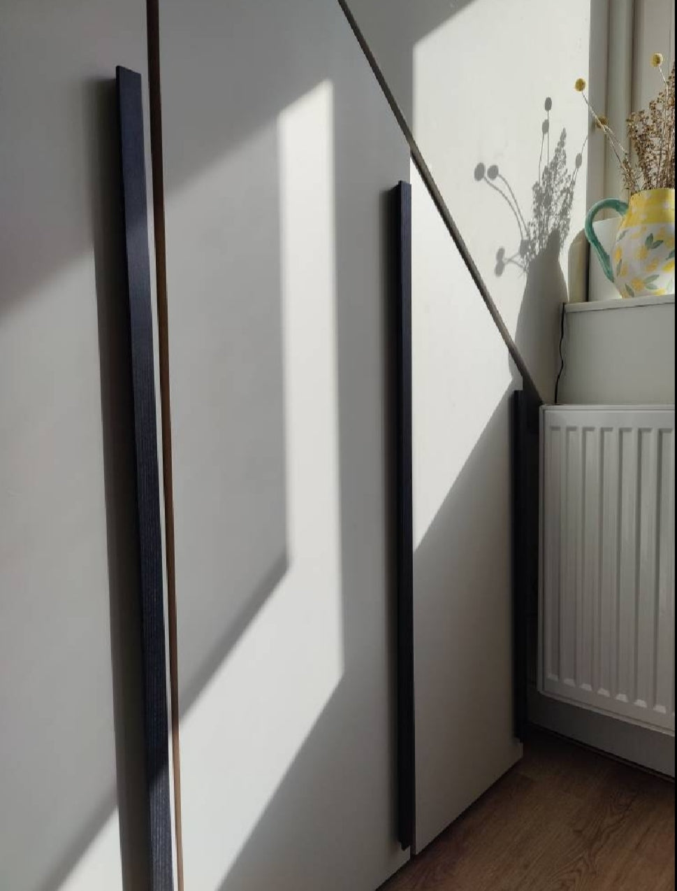Poignée de meuble fabriquée à la main en bois noir, qualité artisanale